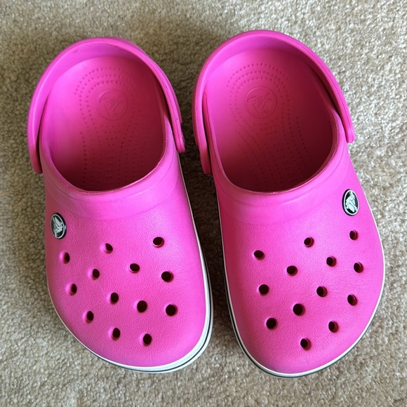 Girls pink crocs - Picture 1 of 4